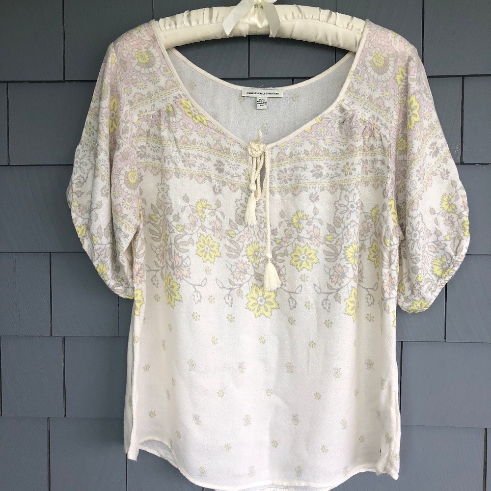 American Eagle Boho Floral Tassle Blouse SZ Med